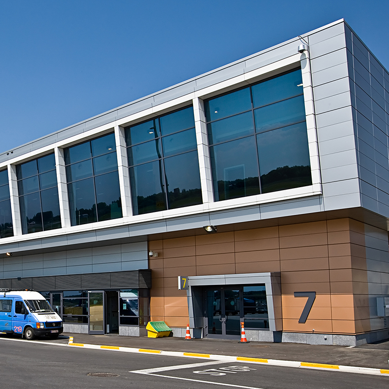 AÈROPORT DE CHARLEROI