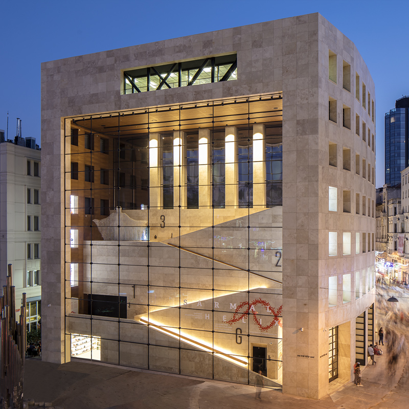 YAPI KREDİ KÜLTÜR SANAT BİNASI